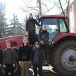«Астарта Прихоролля» подарувала коледжу новий трактор для навчання студентів