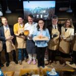 У Києві випікають паски з борошна з розмінованих полів