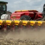 Ферма родини Бушів вперше впровадила прецизійний посів та здобула перемогу в несприятливий рік за сильної засухи.