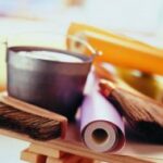 Як клеїти паперові шпалери