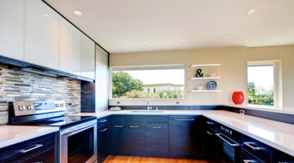 Чим гарні кухні до стелі?