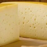 Слід покінчити з українським сироварінням