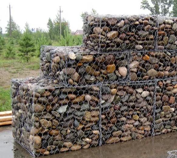 Як зробити підпірну стінку з габіонів?