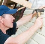 Як правильно утеплити будинок, обшитий сайдингом?