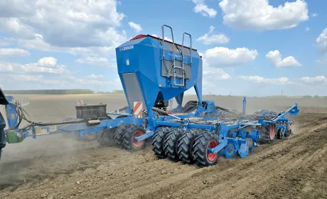 “Вотчина” сіє ефективно: досвід з LEMKEN Solitair DT