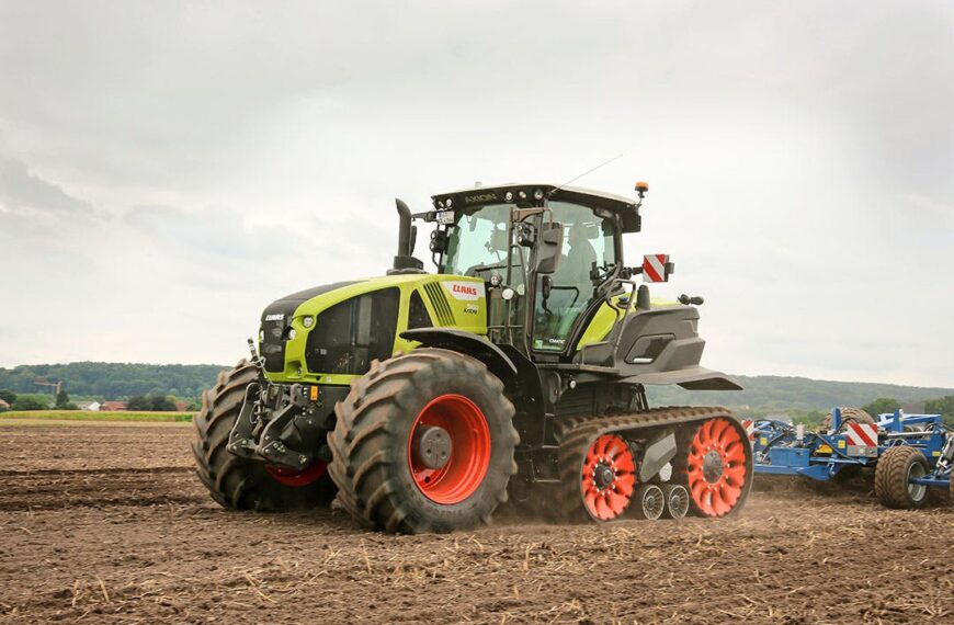 Гусеничний хід для тракторів та комбайнів: особливості, відмінності та правила вибору