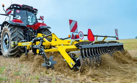 Від оранки до ефективного землеробства: досвід господарств із BEDNAR FENIX FN