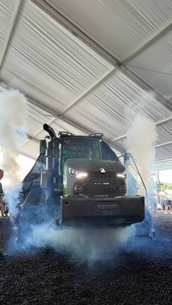 Fendt 1100 Vario MT: потужність, характеристики та особливості нового трактора